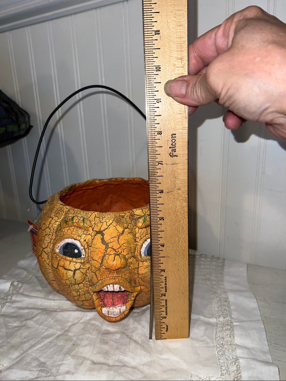 Vintage style paper mache Halloween pumpkin - Picture 5 of 5